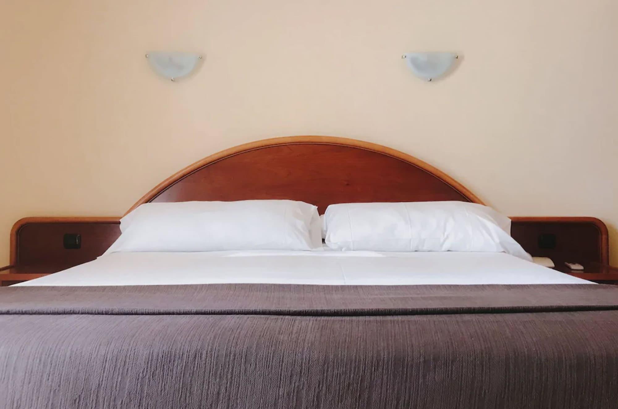 Hotel Marfil Сан-Антонио-Абад Экстерьер фото